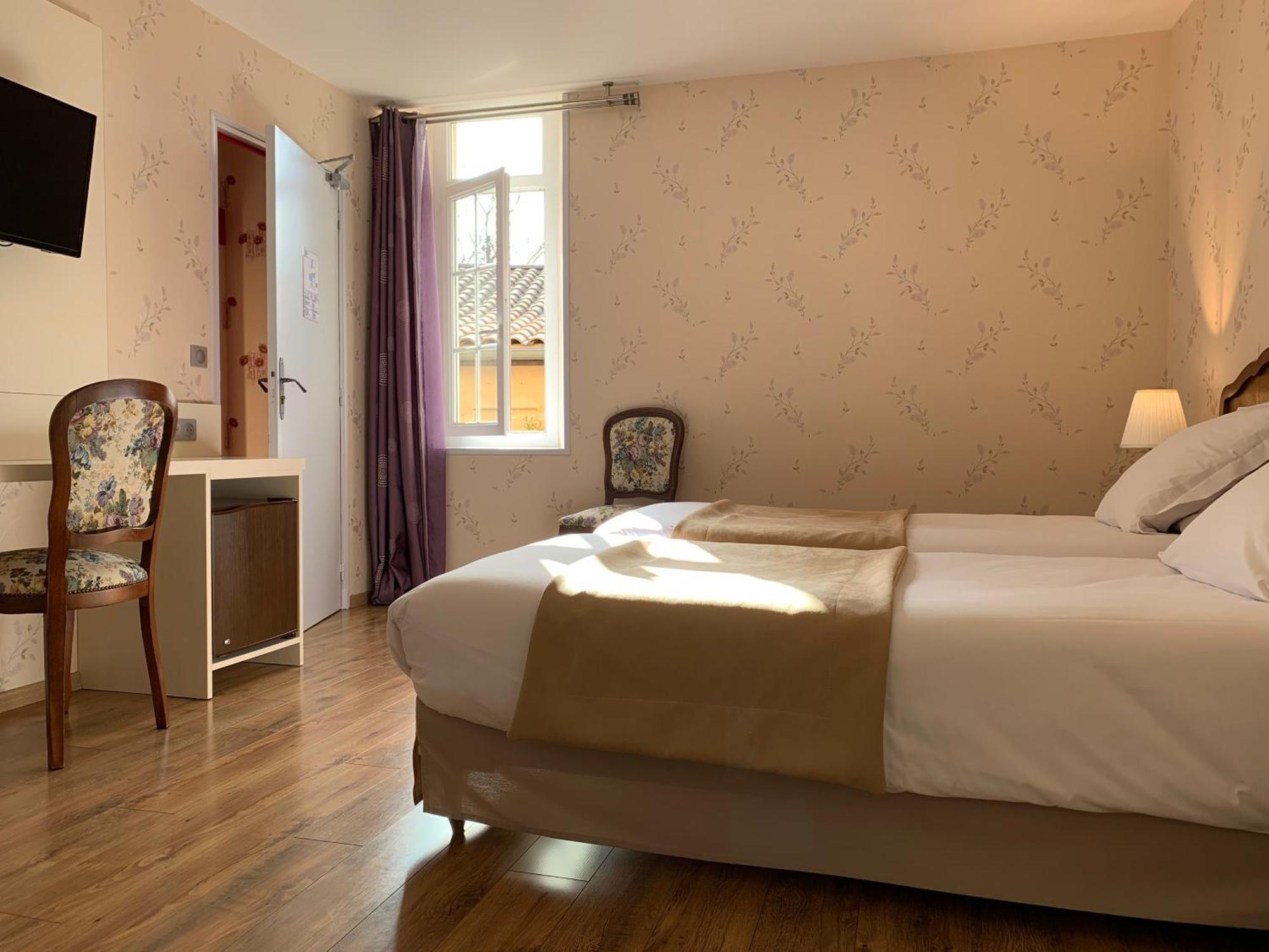 Auberge Du Porche Блеи-э-Сент-Люс Экстерьер фото